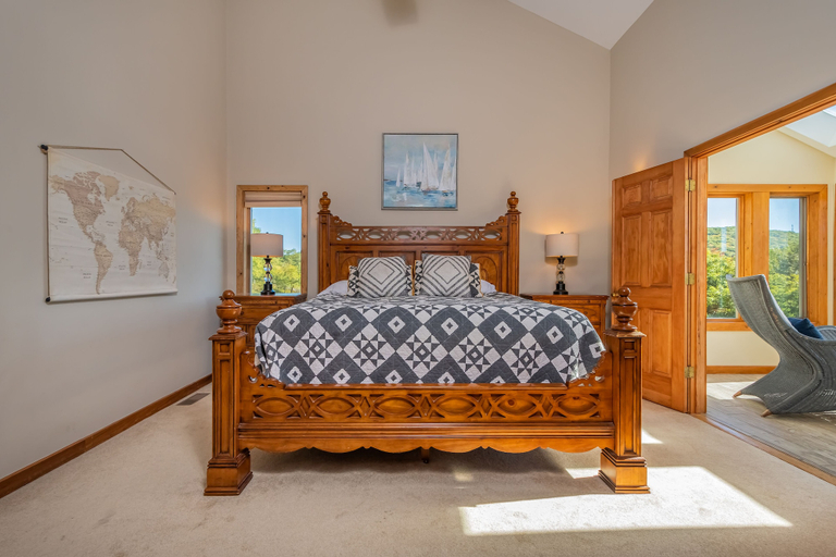 Bedroom 2, Infinite View, Garrett
