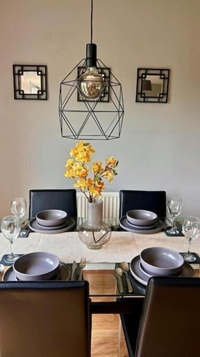 Others 5, Modern 3 BR House for Contractors, Warwickshire