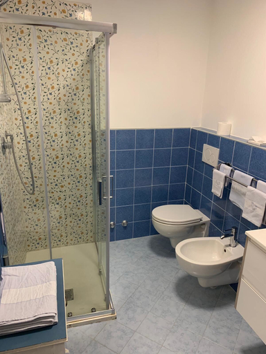 Bathroom 4, La Balnearia, Savona