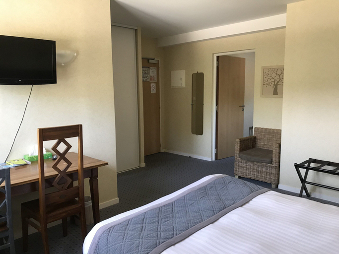 Bedroom 2, Auberge de Carolles, Manche