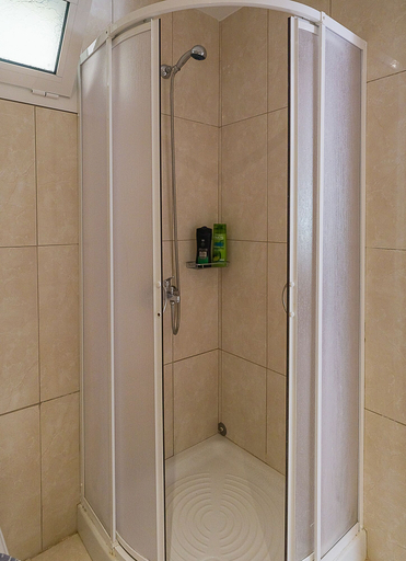 Bathroom 4, Hotel Calypso, Faistos