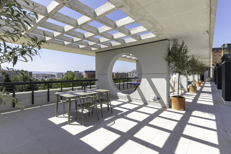 Public Area 5, Líbere Pamplona Yamaguchi, Navarra
