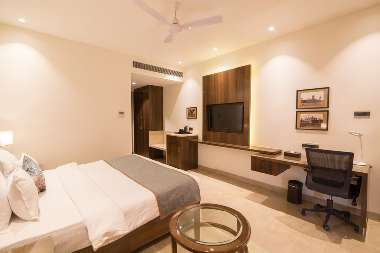 Bedroom 3, Shiraz Boutique Hotel, Bhopal