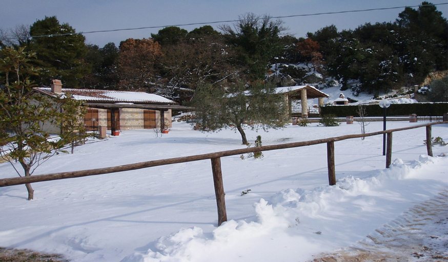 Exterior & Views 2, Agriturismo Belvedere Cramaccioli, Terni