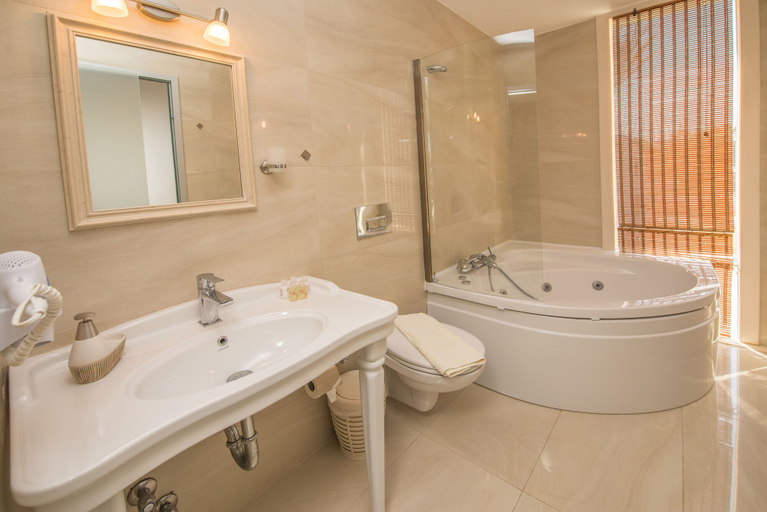 Bathroom 5, Destina Çeşme, Çeşme
