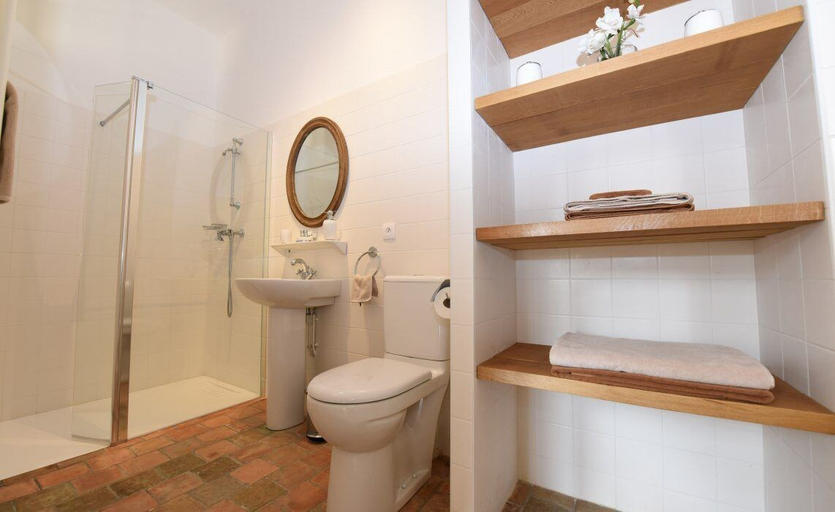 Bathroom 4, Château de Maudetour, Val-d'Oise