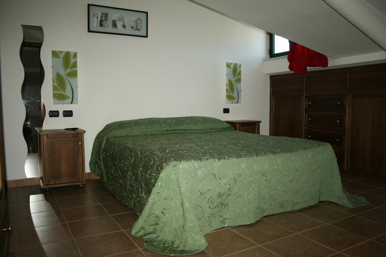 Bedroom 3, Hotel Miramare, Cosenza