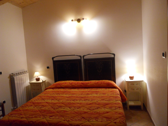 Bedroom 3, Agriturismo Monti Sibillini Camperato, Perugia
