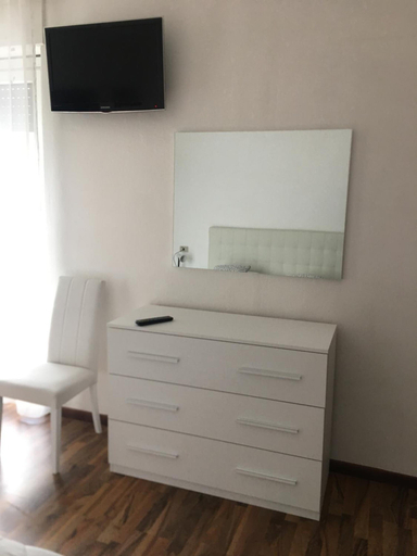 Bedroom 3, Hotel al Lago, Brescia