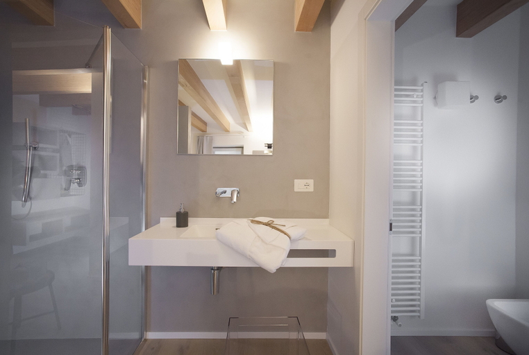 Bathroom 4, Casa alla Lega, Trento