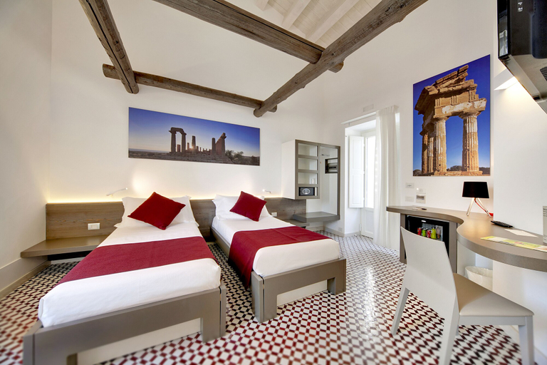 Bedroom 3, Zafran Boutique Hotel, Ragusa