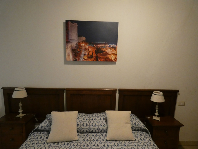 Bedroom 5, L'Antica Torre Caralis Holiday, Cagliari