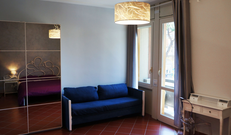 Others 4, Terrazza Belfiore, Florence
