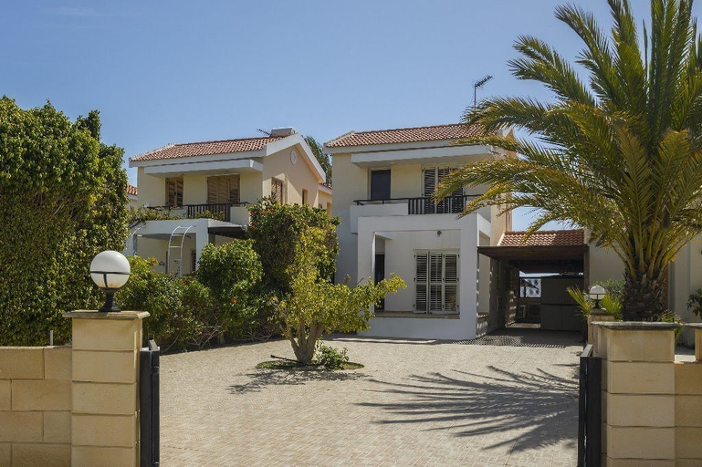 Exterior & Views 2, Meneou Beachfront Villa 5, Larnaca