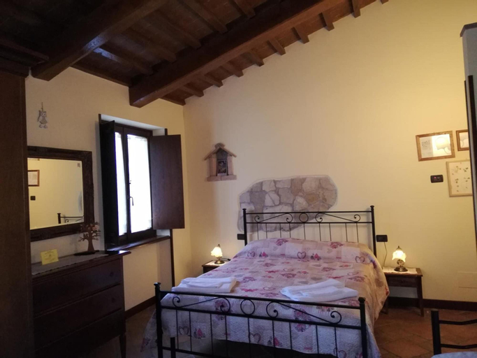 Bedroom 3, Agriturismo Olivastrella, Terni