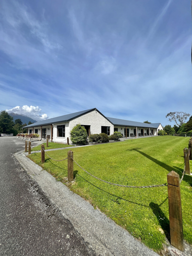 Exterior & Views 1, Mt Cook View Motel - Fox Glacier, Westland