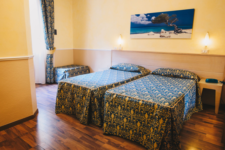 Bedroom 4, Hotel Corallo, La Spezia