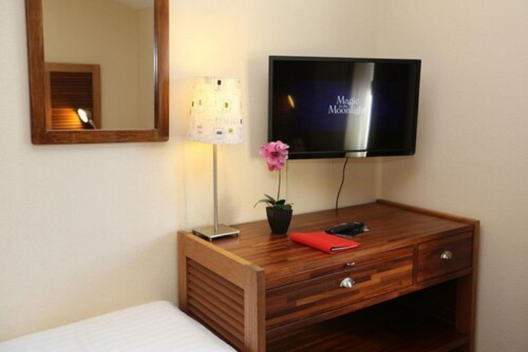 Bedroom 4, Hotel Résidence Les Mèdes, Var
