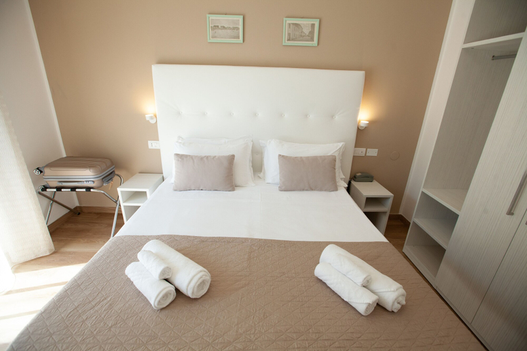 Bedroom 3, Hotel Maestri, Rimini