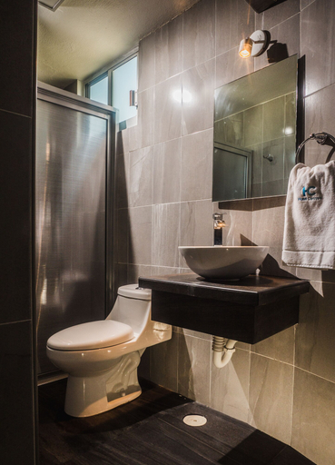 Bathroom 4, Hotel Careyes, Coatzacoalcos