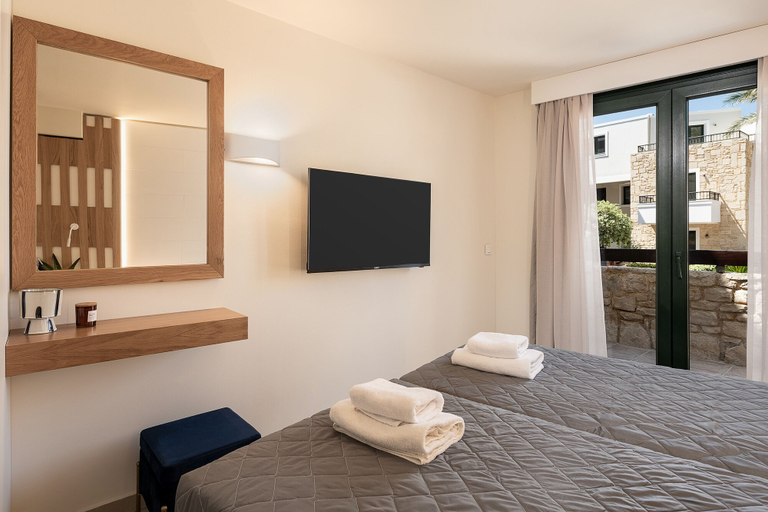 Bedroom 2, Elia Platanias, Crete