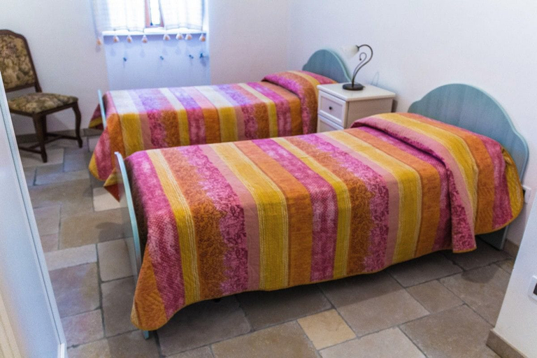 Bedroom 2, Trullo Anna, Brindisi