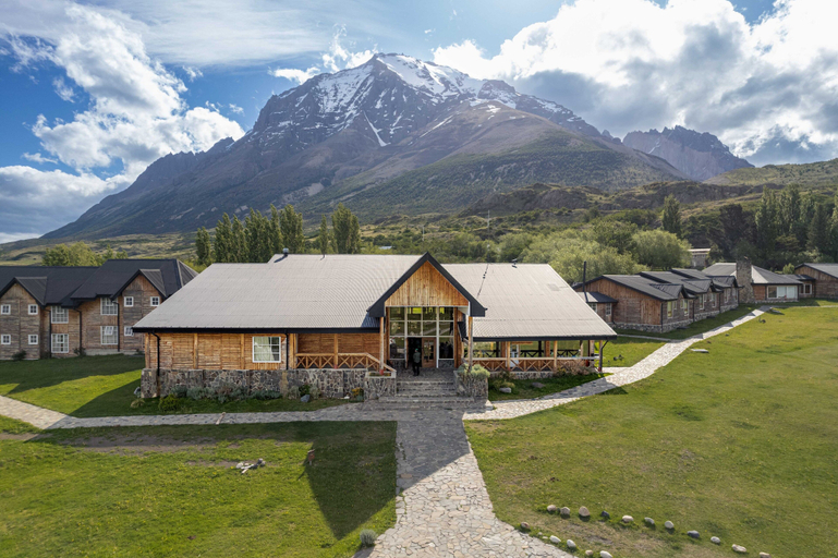 Exterior & Views 2, Hotel Las Torres Patagonia, Última Esperanza