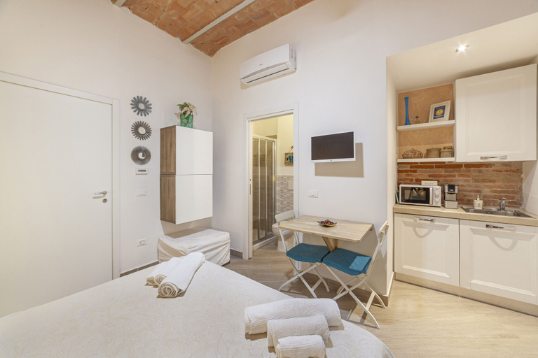 Others 3, Prima dell'Elba Bed & Breakfast, Livorno