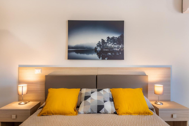 Bedroom 3, Fuori Rotta, Syracuse