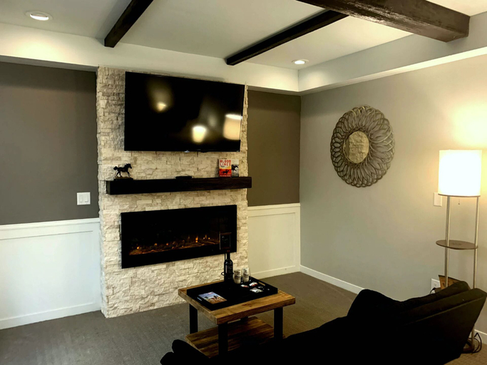 Others 4, Cedar Stables Inn and Suites, Erie