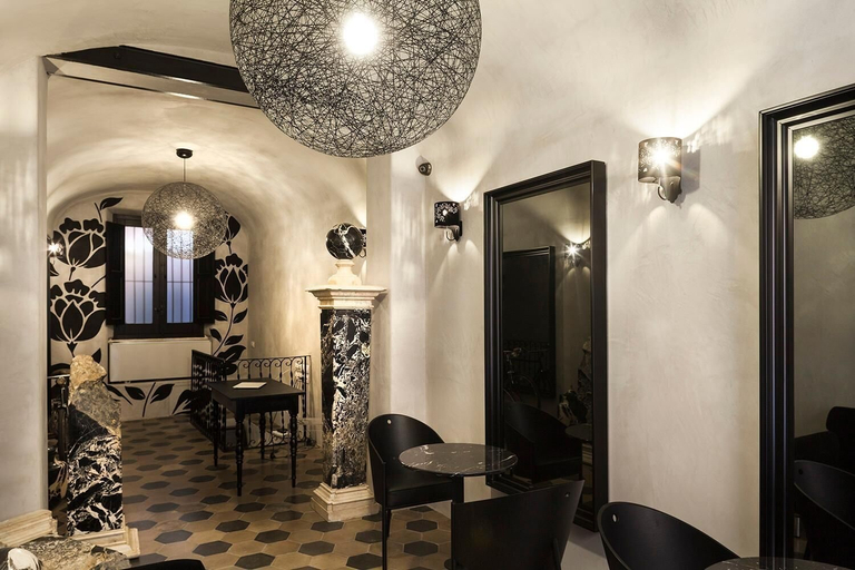 Others 5, Casa de' Coronari, Rome