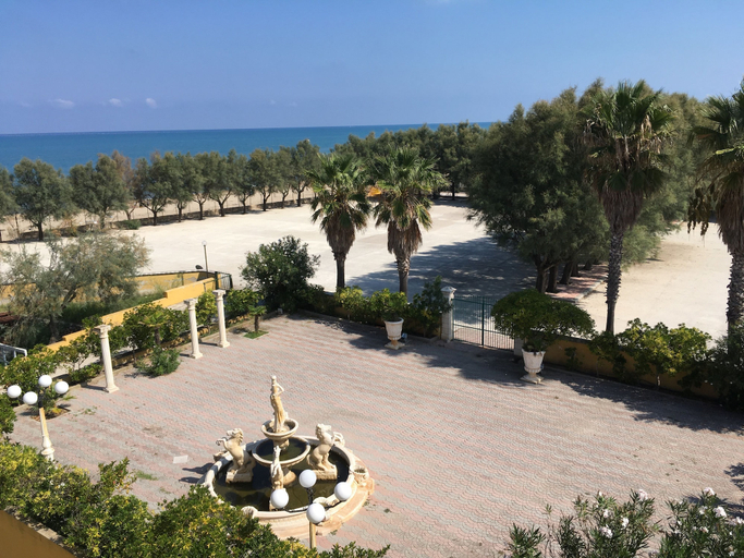 Others 4, Hotel Gardenia, Foggia