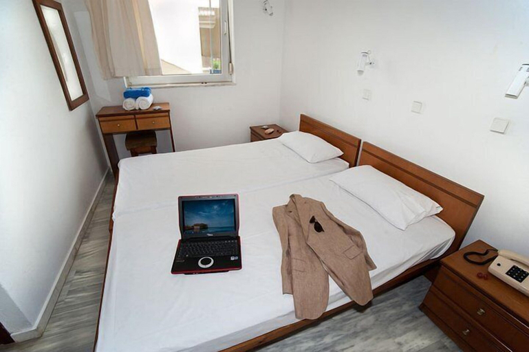 Bedroom 5, Marathakis Apartments, Crete