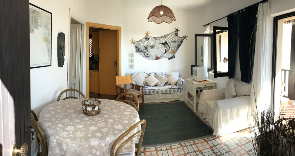 Bedroom 3, Casa Vongola, Sassari