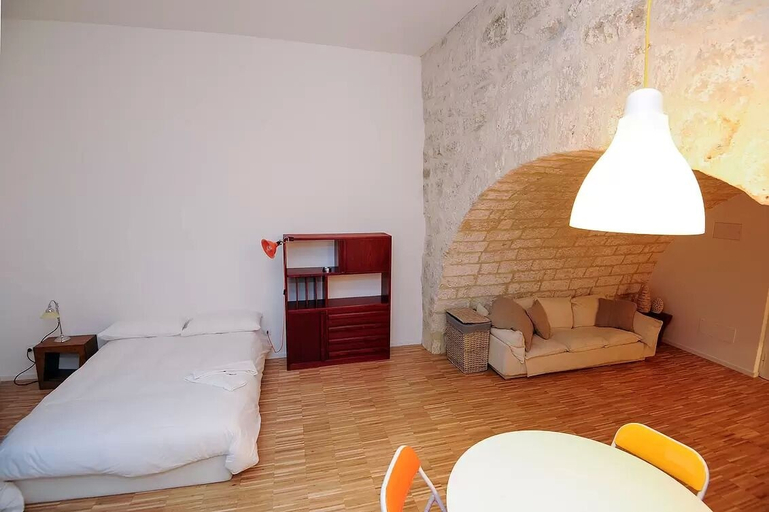Bedroom 2, Le Case nella Muraglia, Bari