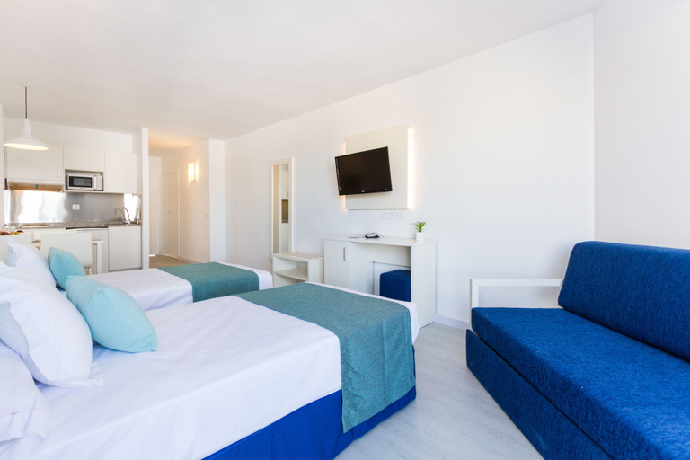Bedroom 4, Plazamar Serenity Resort, Baleares