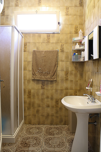 Bathroom 2, La Pergola, Lecce