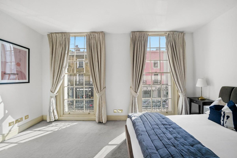 Others 3, Stunning apartment right next to Harrods, London