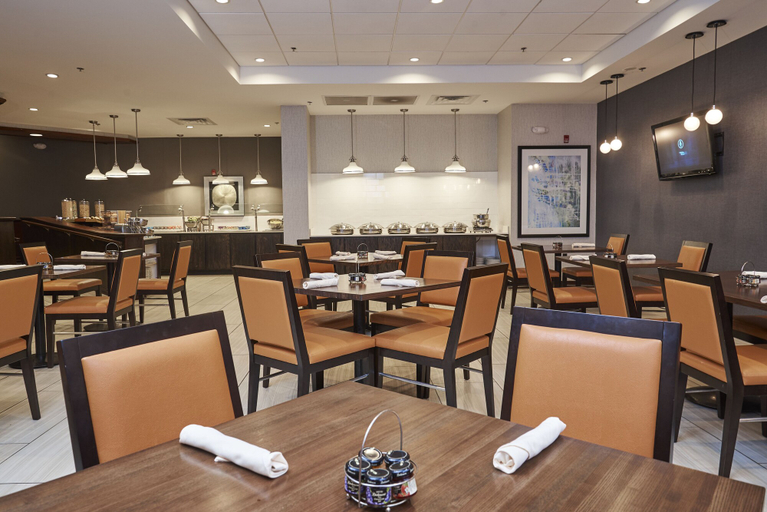 Food & Drinks 4, DoubleTree by Hilton Princeton, Middlesex