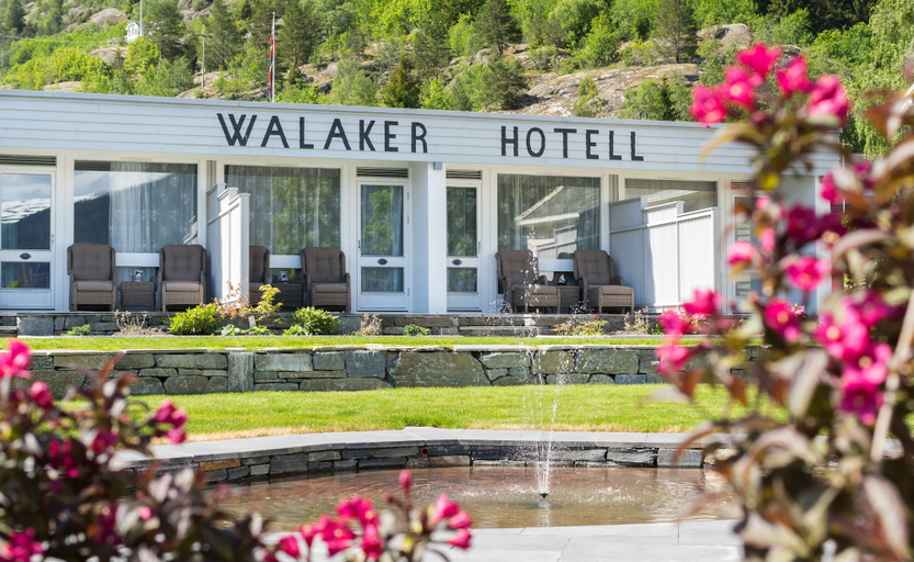 Exterior & Views 2, Walaker Hotel, Luster