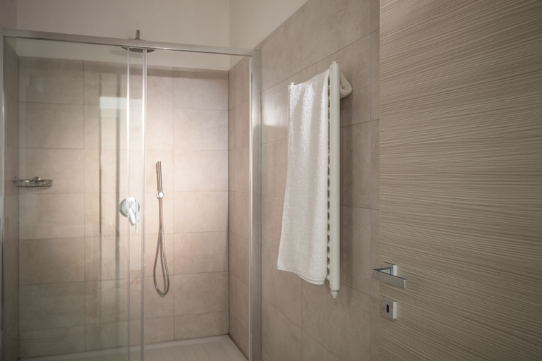 Bathroom 5, Ajana Rooms by Accomodo, Cagliari