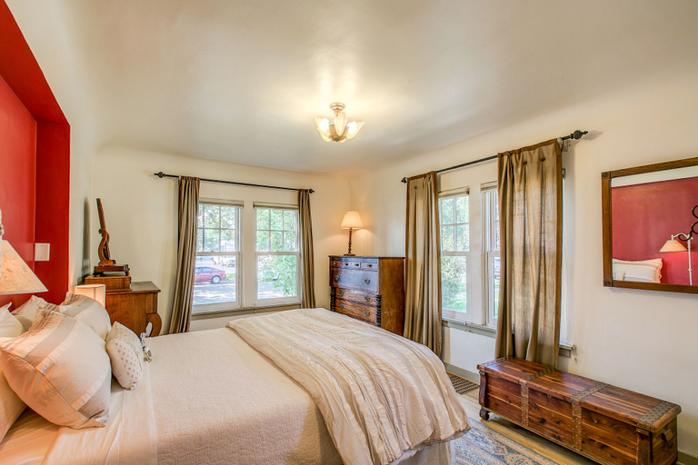 Bedroom 2, 1936 Keystone Cottage - Family Friendly, Ada