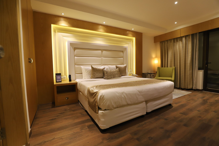 Bedroom 2, The Pristine Hotel Kanpur, Kanpur Nagar