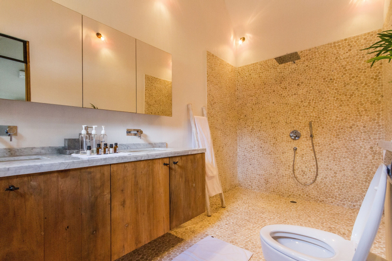 Bedroom 5, Villa Nehal - Luxury 5BR Villa with 20m Pool, Badung