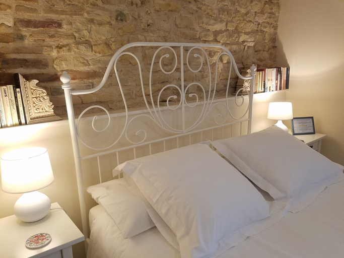 Bedroom 3, La Vieille Gorce, Vienne