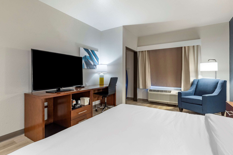 Bedroom 3, Comfort Inn & Suites Bennett, Adams