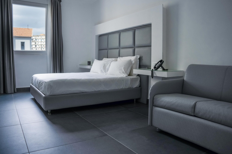 Bedroom 2, Grand Hotel Serapide, Napoli