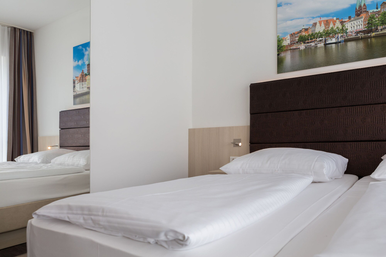 Bedroom 4, Viva Hotel Lübeck, Lübeck