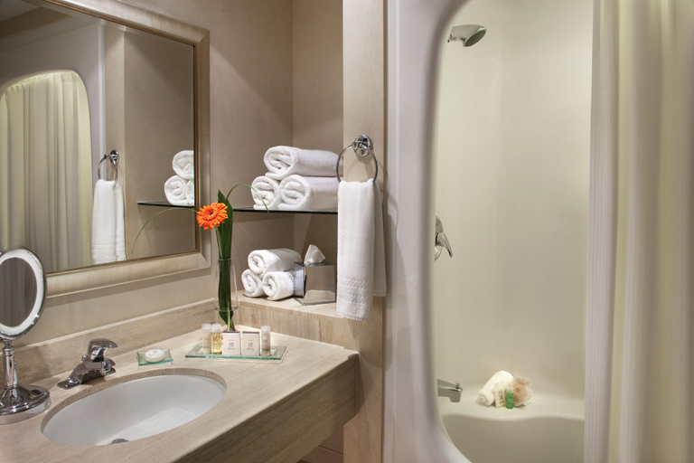 Bathroom 5, White Oaks Resort & Spa, Niagara