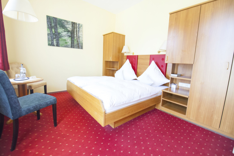 Bedroom 4, Hotel & Restaurant Sieben Linden, Rottweil